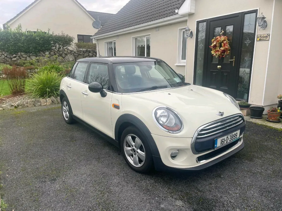 Mini Cooper 1.6 Petrol Manual - Image 2