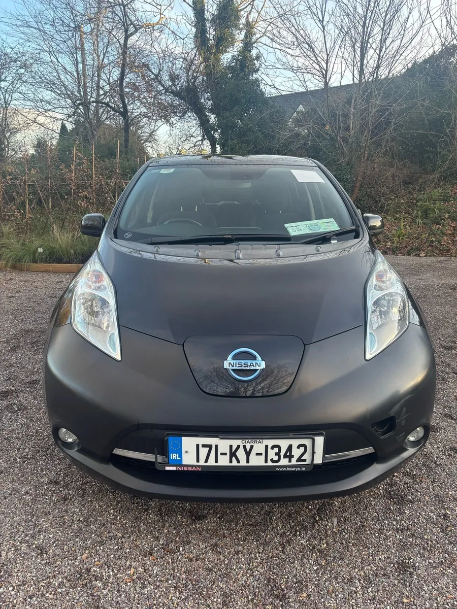 2017 Nissan Leaf Low mileage Taxed & NCT - Image 1