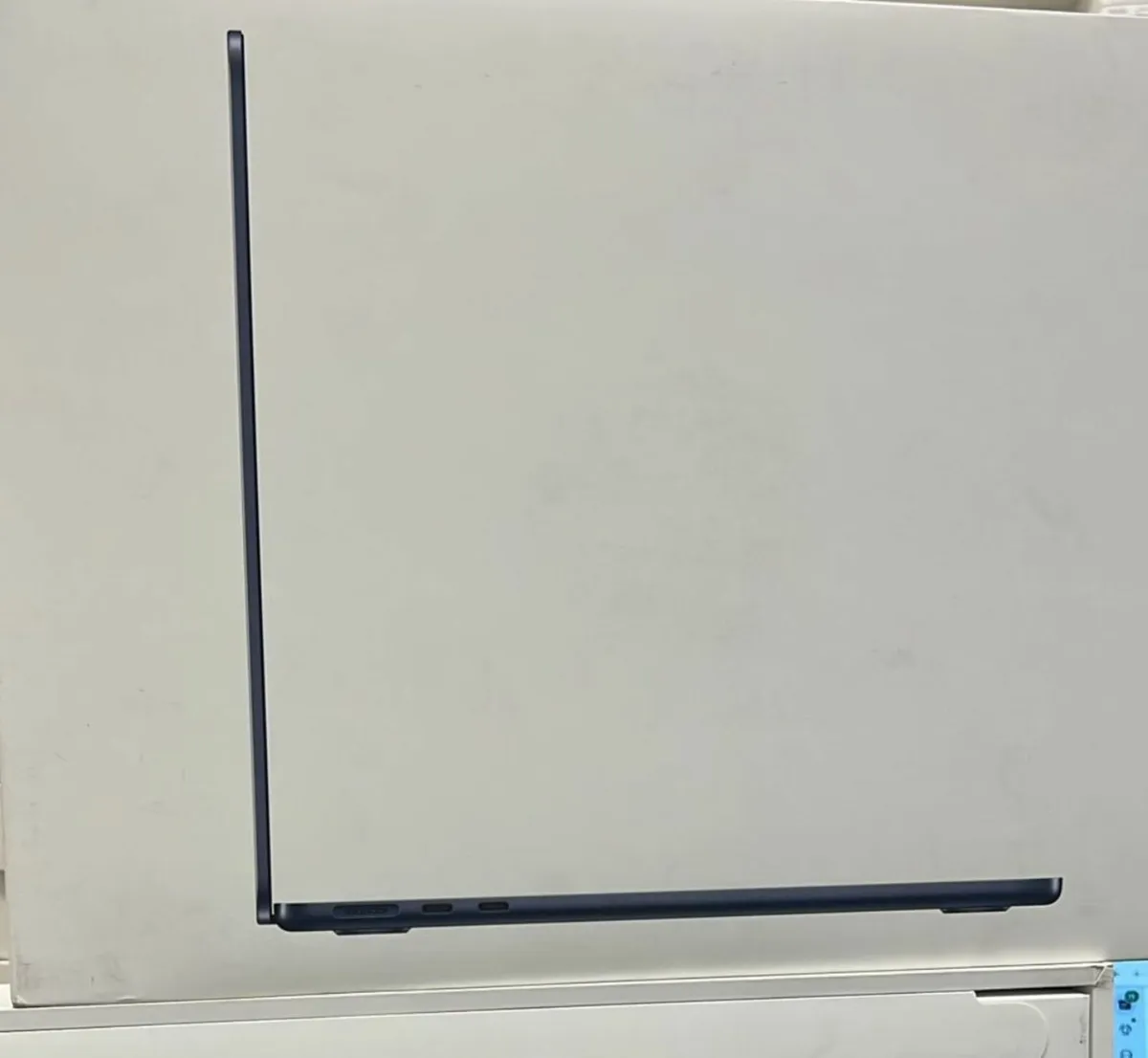 Apple MacBook Air,M4, 2025edt - Image 3