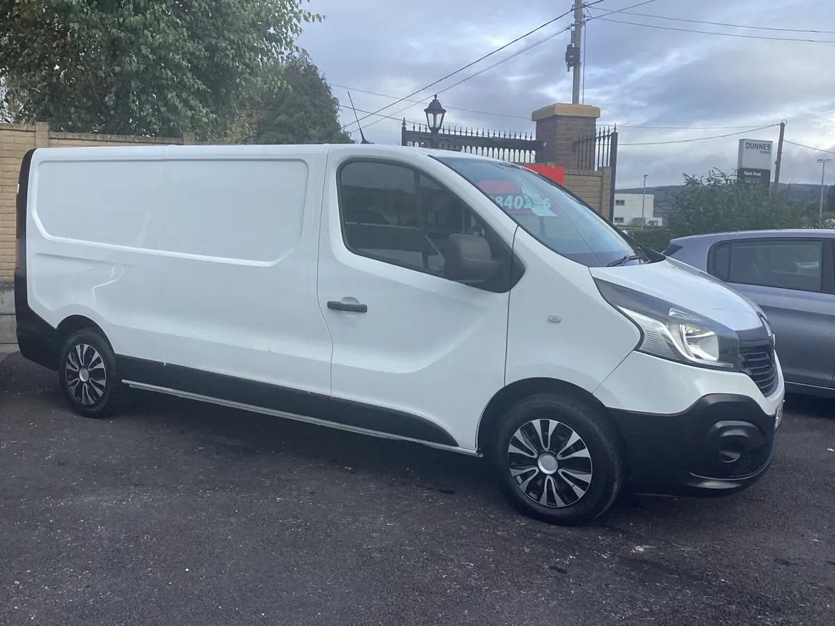 Renault Traffic **BLACK FRIDAY SALES WEEK *NEW DOE - Image 4