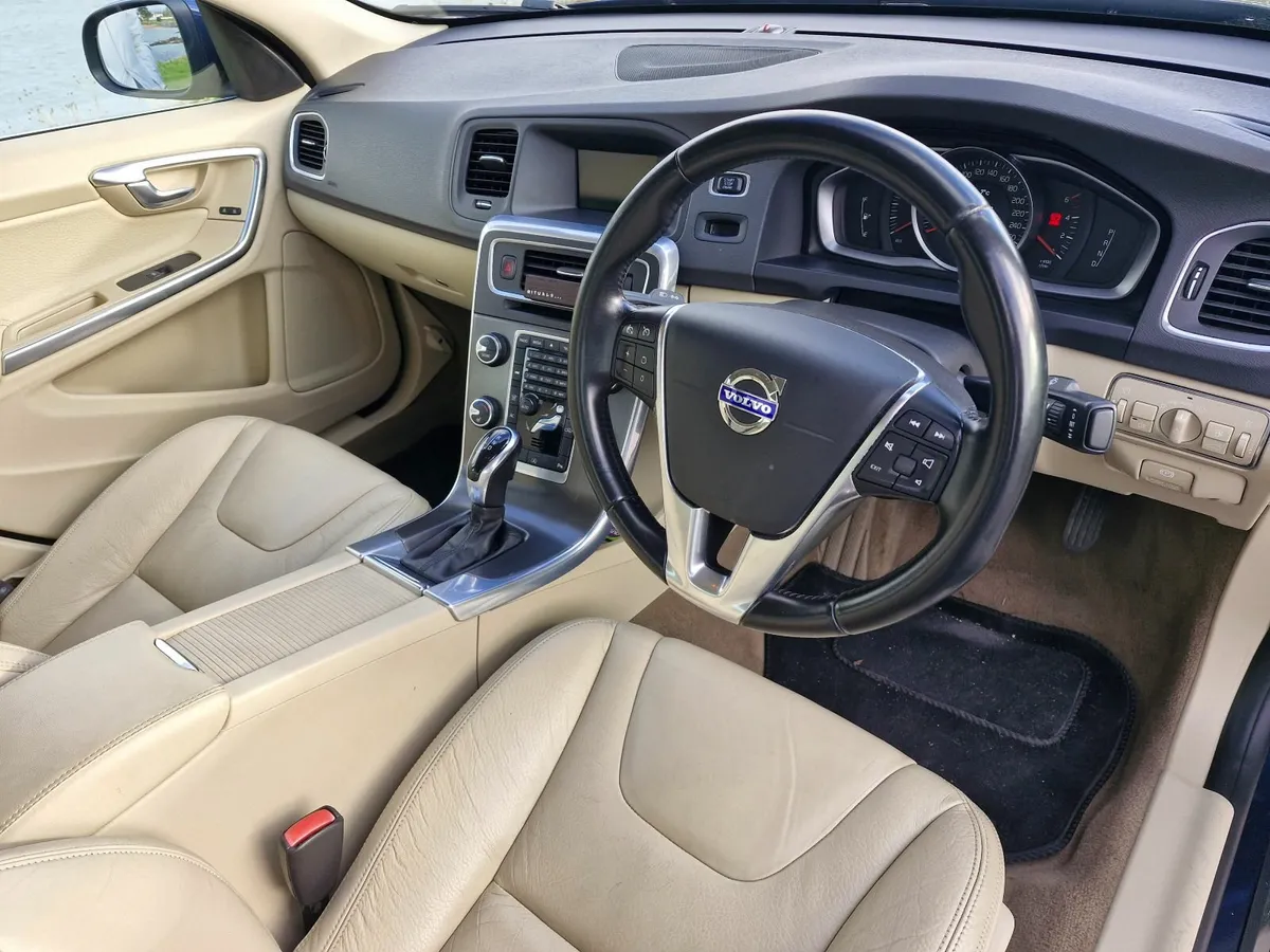 Volvo S60 2013 - Image 4