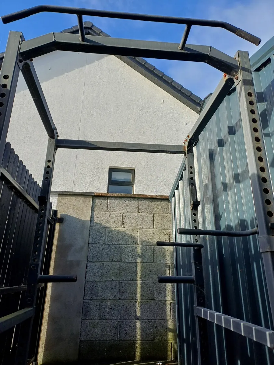 Semi-commercial power rack - Image 2