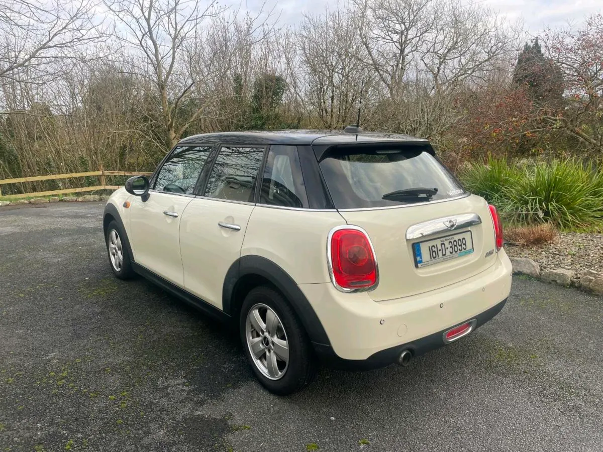 Mini Cooper 1.6 Petrol Manual - Image 4
