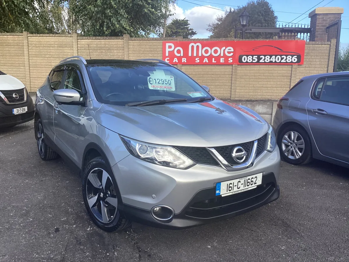Nissan Qashqai ** CAMERA * SAT NAV - Image 1