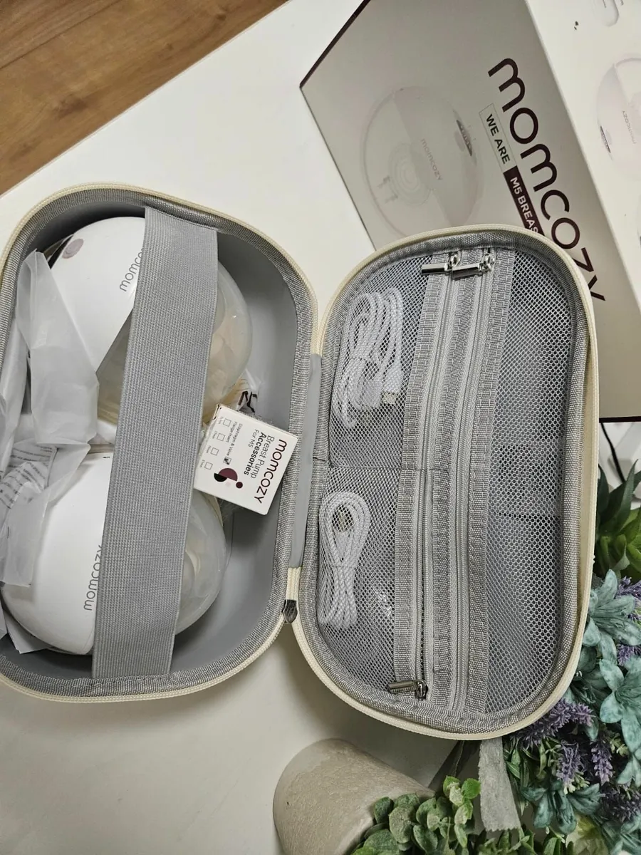 Momcozy M5 electric breast pump wearable - Image 2