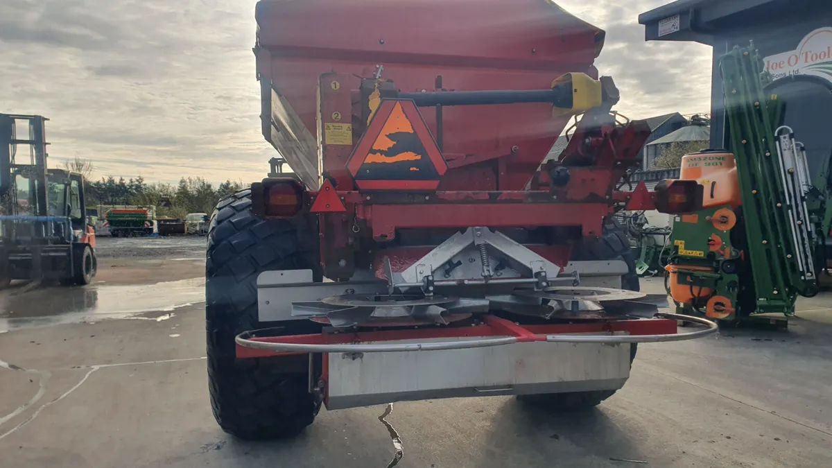 Bredal K45 Fertilizer Spreader Cage Wheels - Image 4