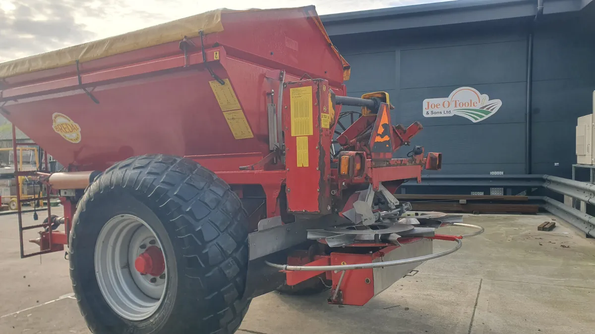 Bredal K45 Fertilizer Spreader Cage Wheels - Image 3