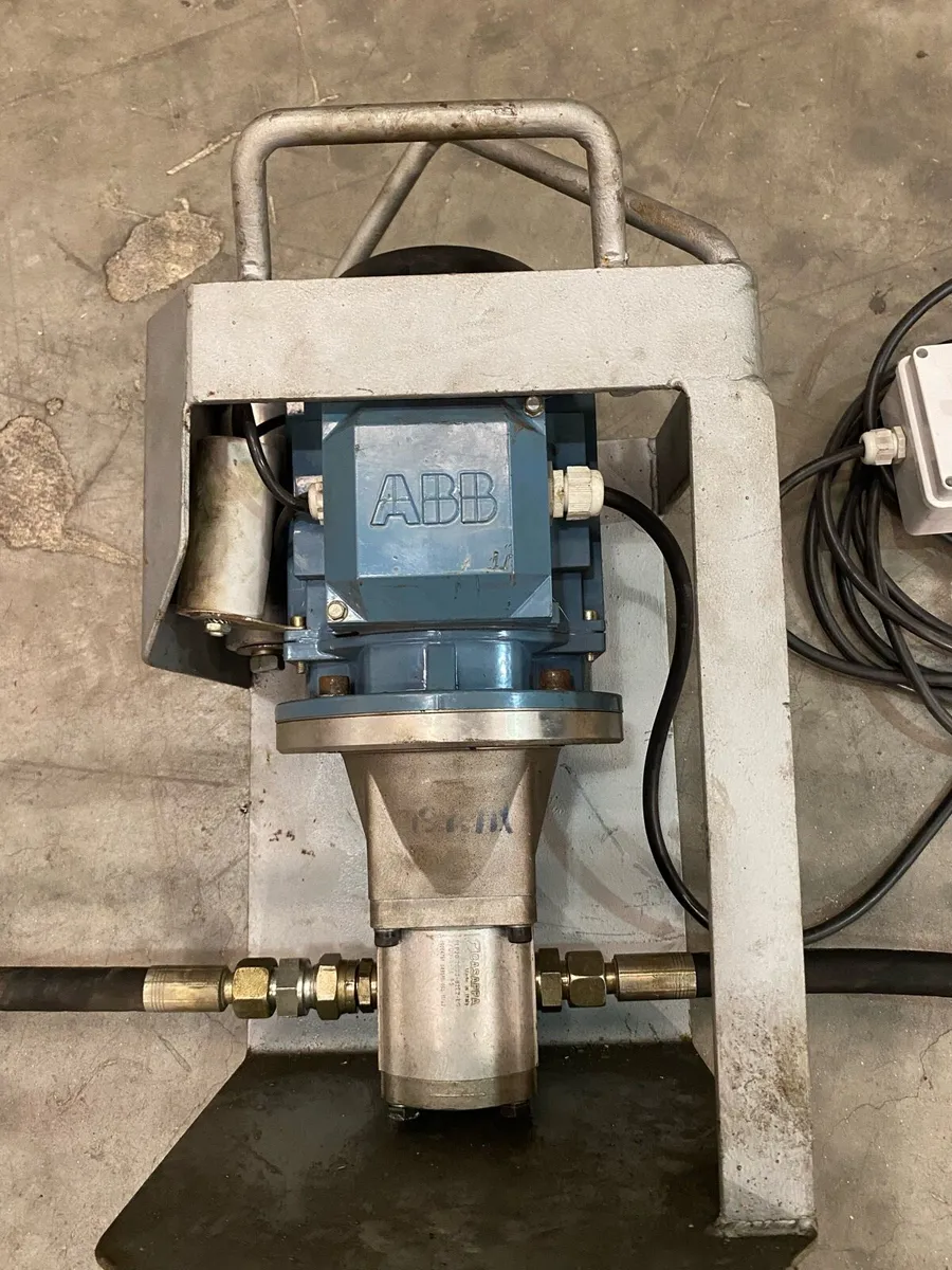 OIL TRANSFER PUMP 230V SINGLE PHASE - Image 1