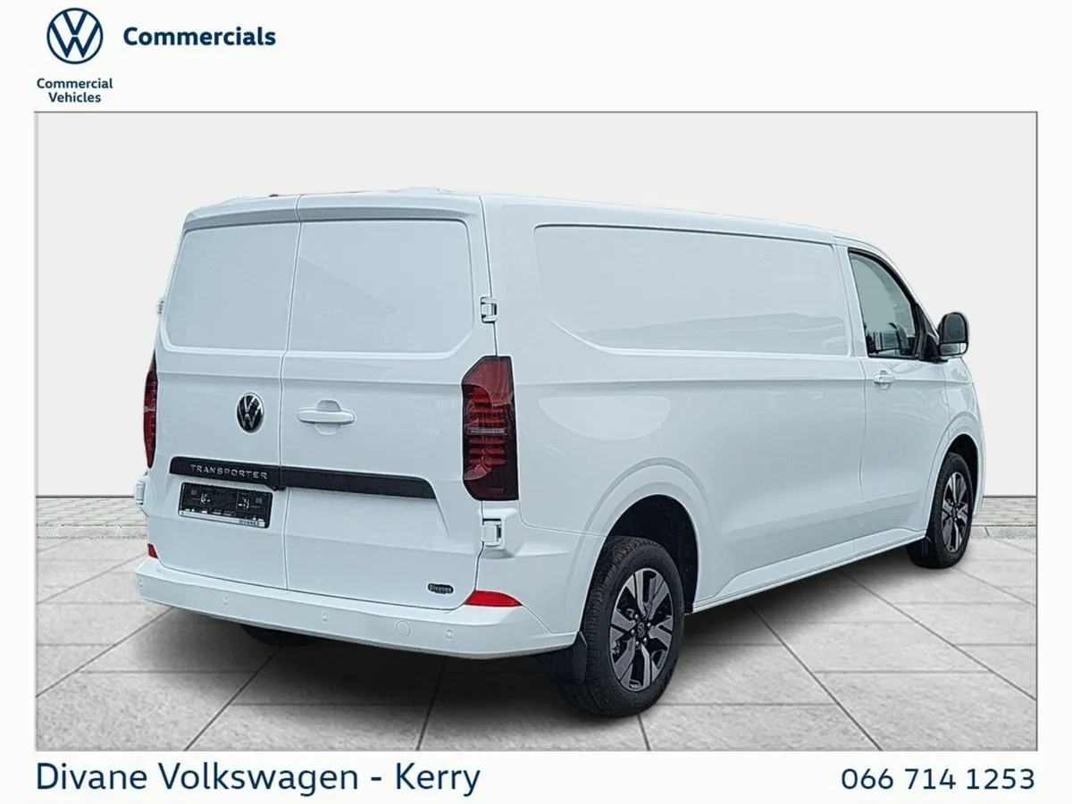 Volkswagen Transporter TRENDLINE PLUS 2.0TDI 150BH - Image 4