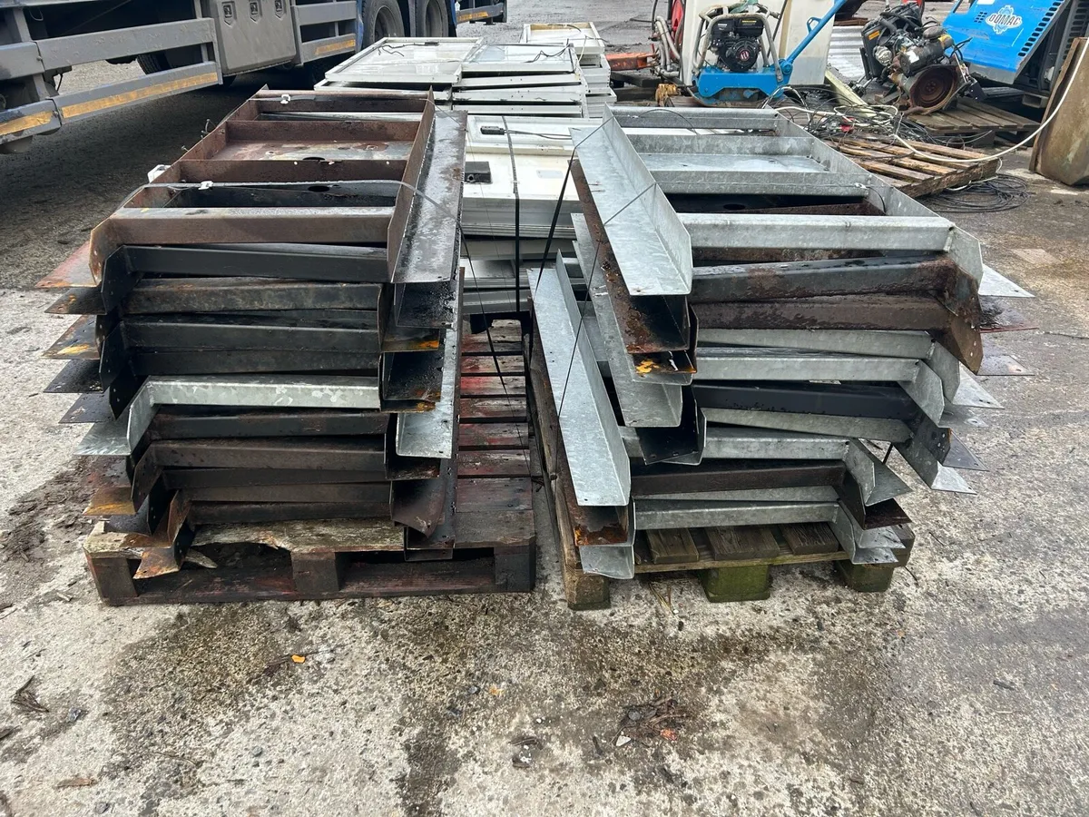 Solar panel mounts - Image 2