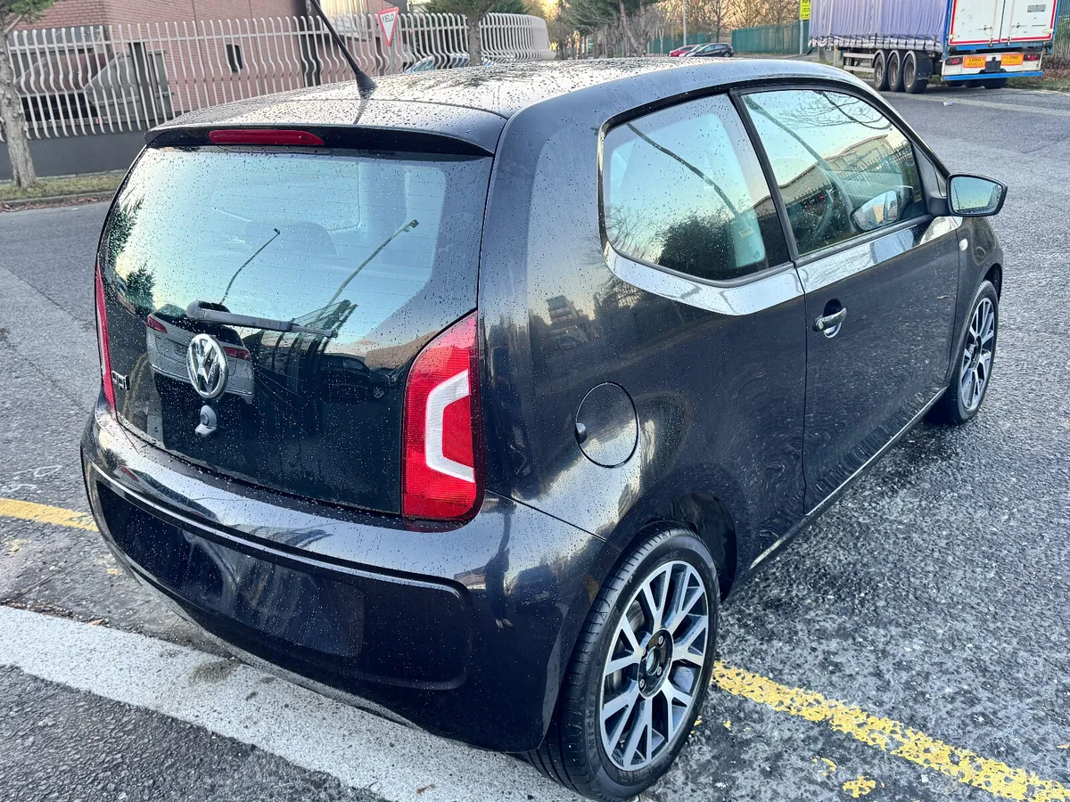 VOLKSWAGON UP 2014 BLACK - Image 8