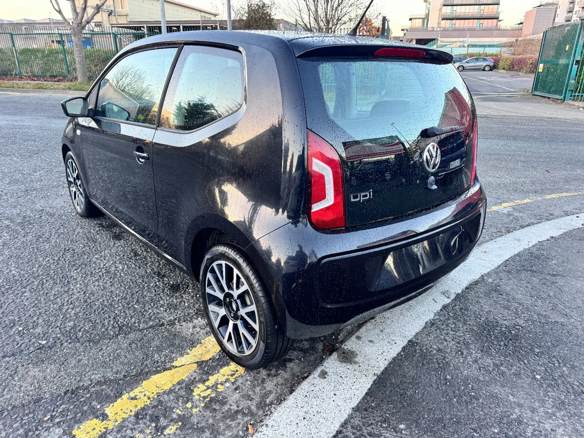 VOLKSWAGON UP 2014 BLACK - Image 6