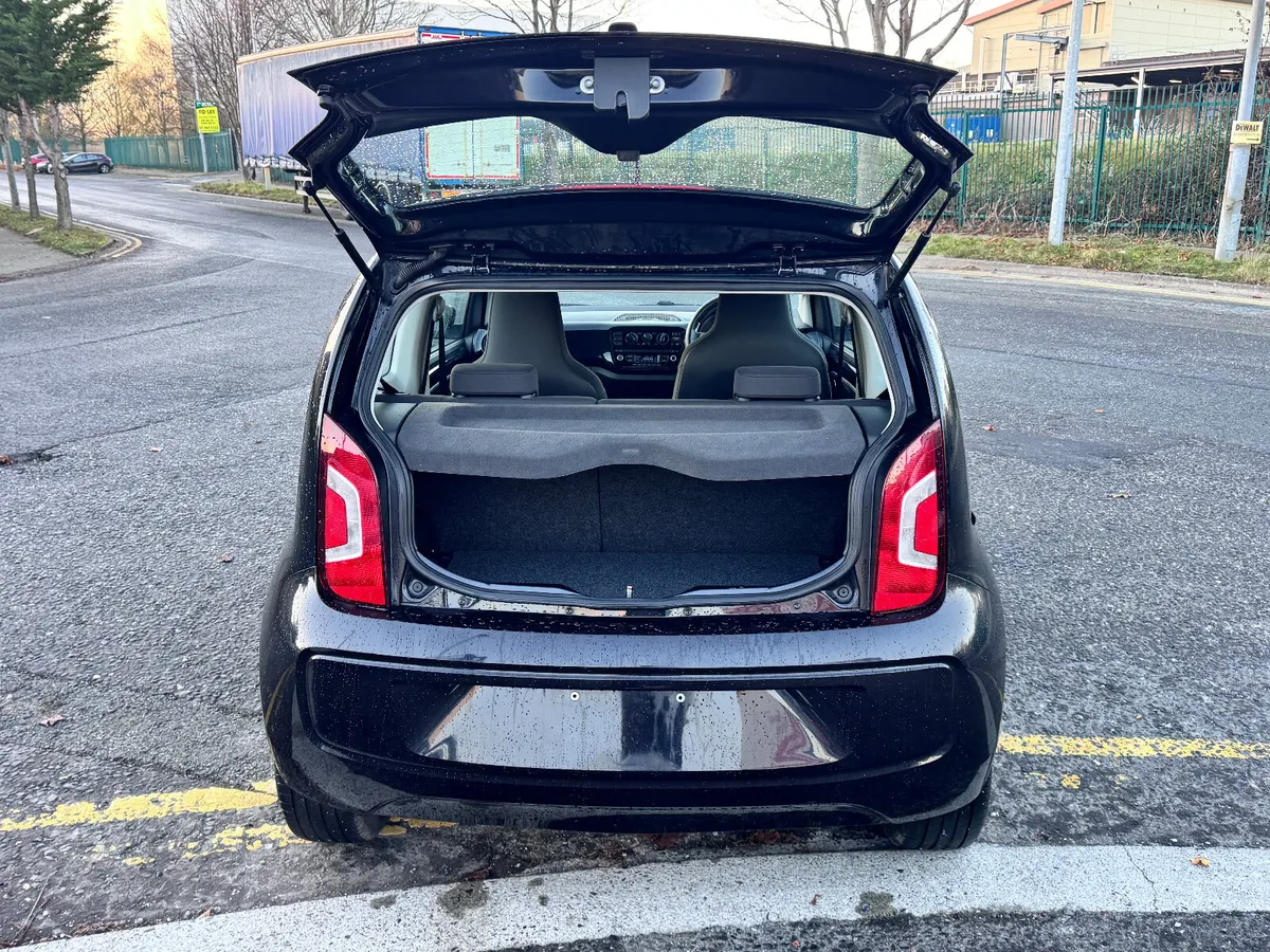 VOLKSWAGON UP 2014 BLACK - Image 9
