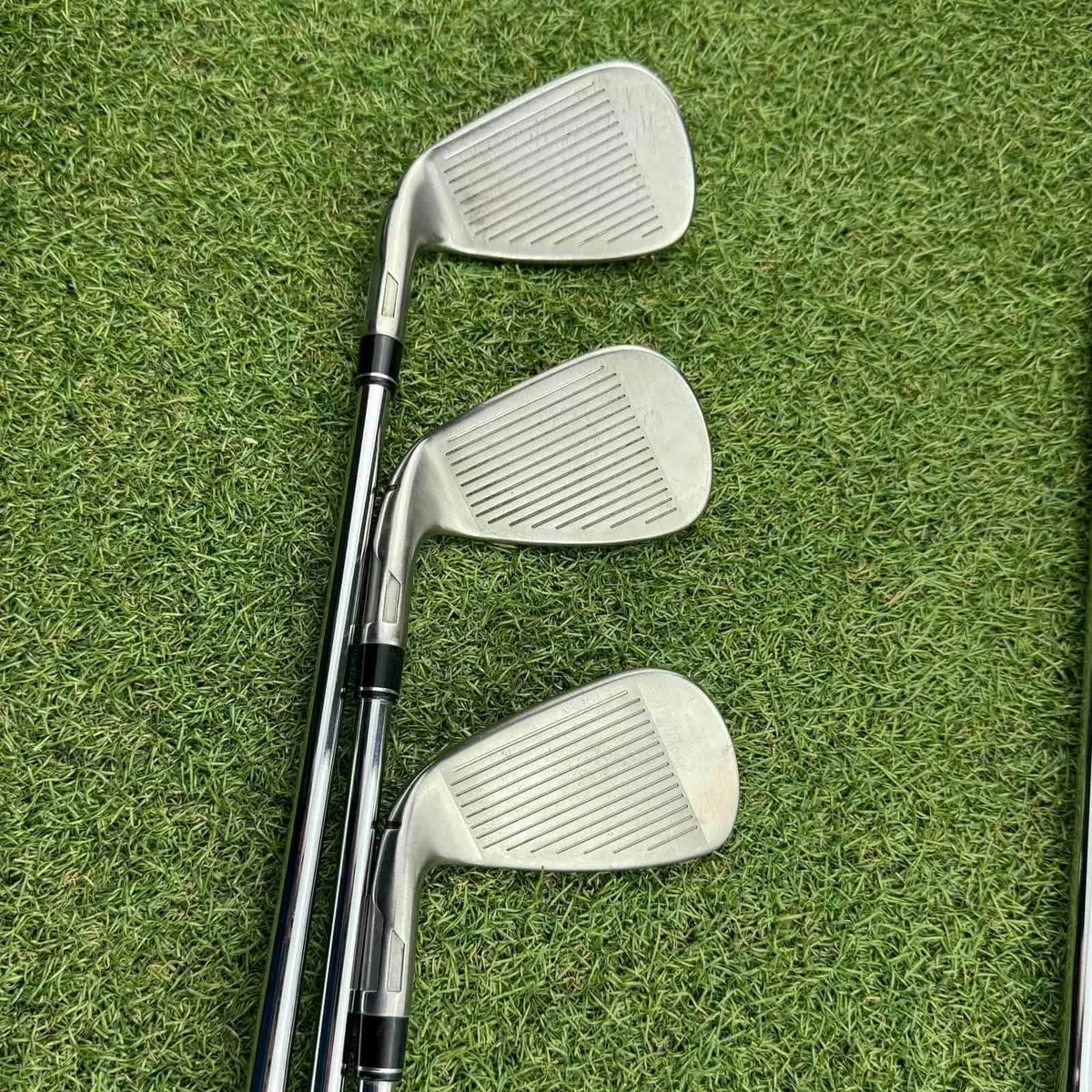 Taylormade SIM 2 Max Irons / 4-Pw / Stiff - Image 4