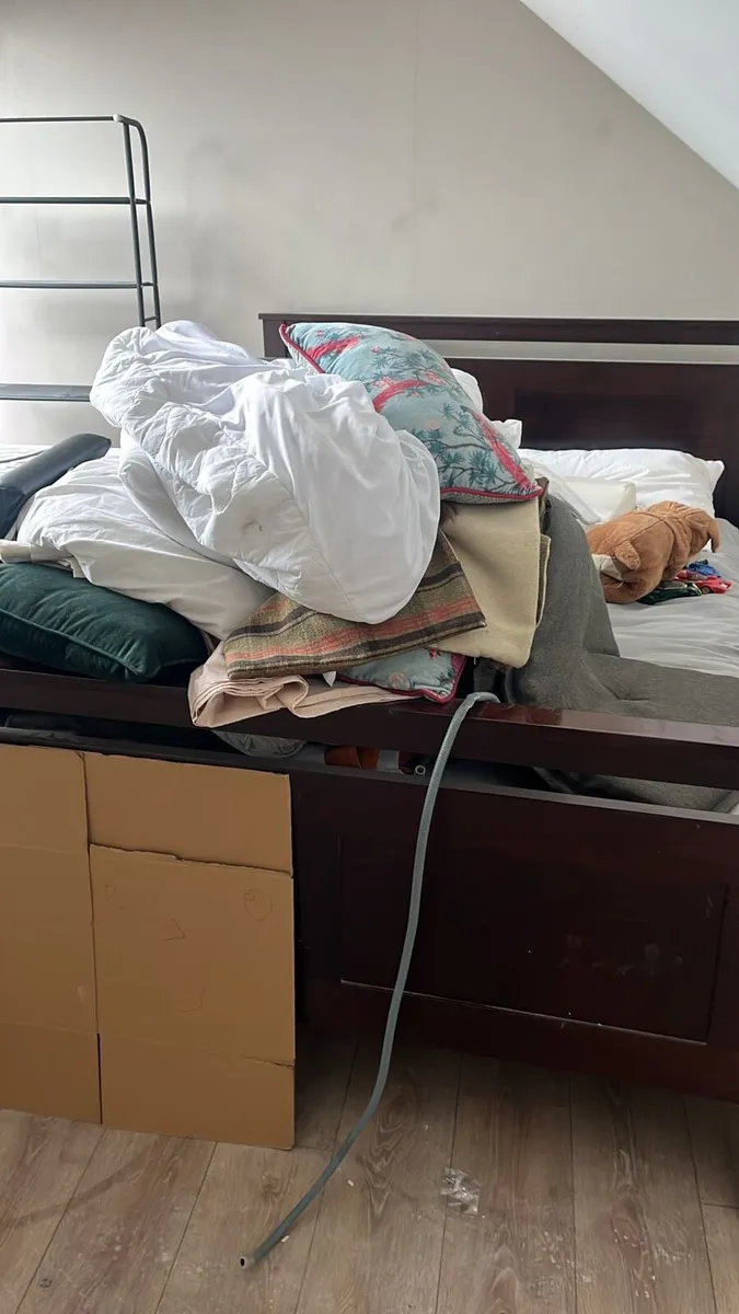 Free bed double bed and mattress - Image 2