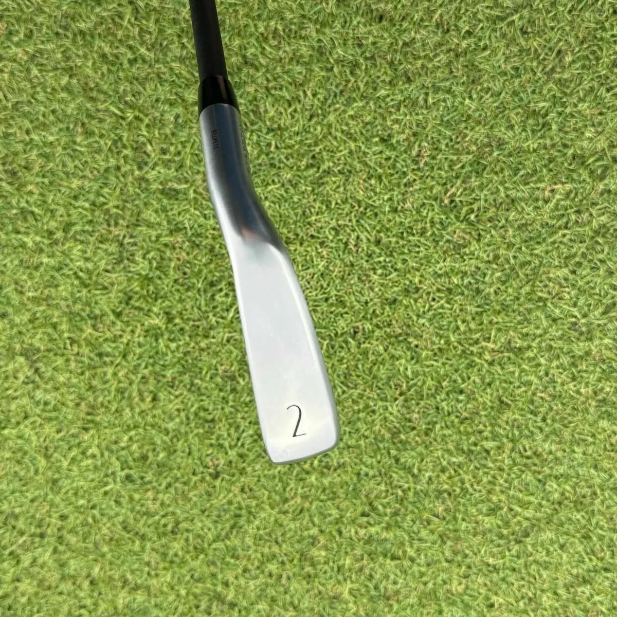 Titleist T250U Utility #2 Iron 18° / Stiff - Image 4