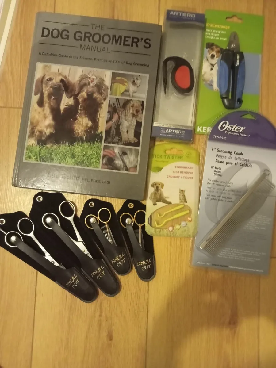 Dog grooming set