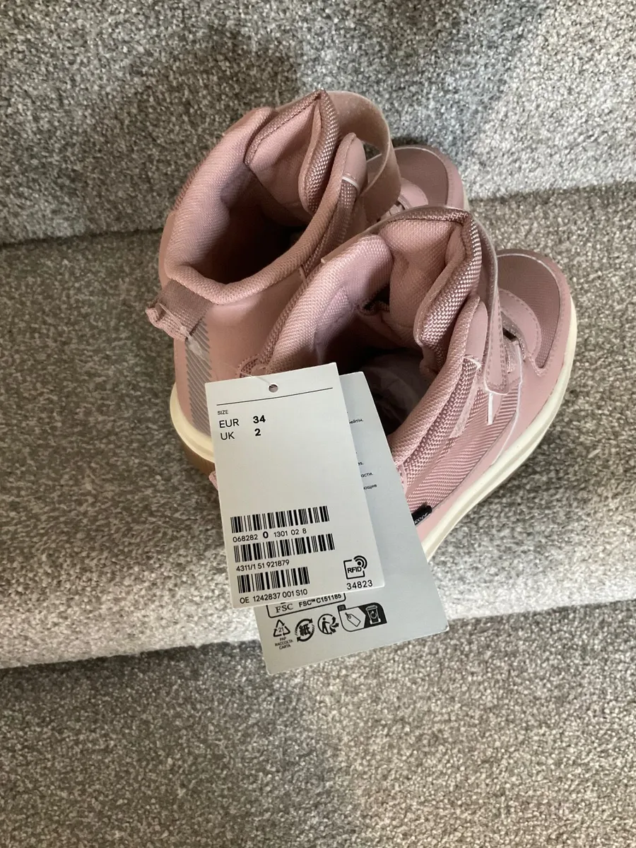 Girls boots, size 2, brand new - Image 1