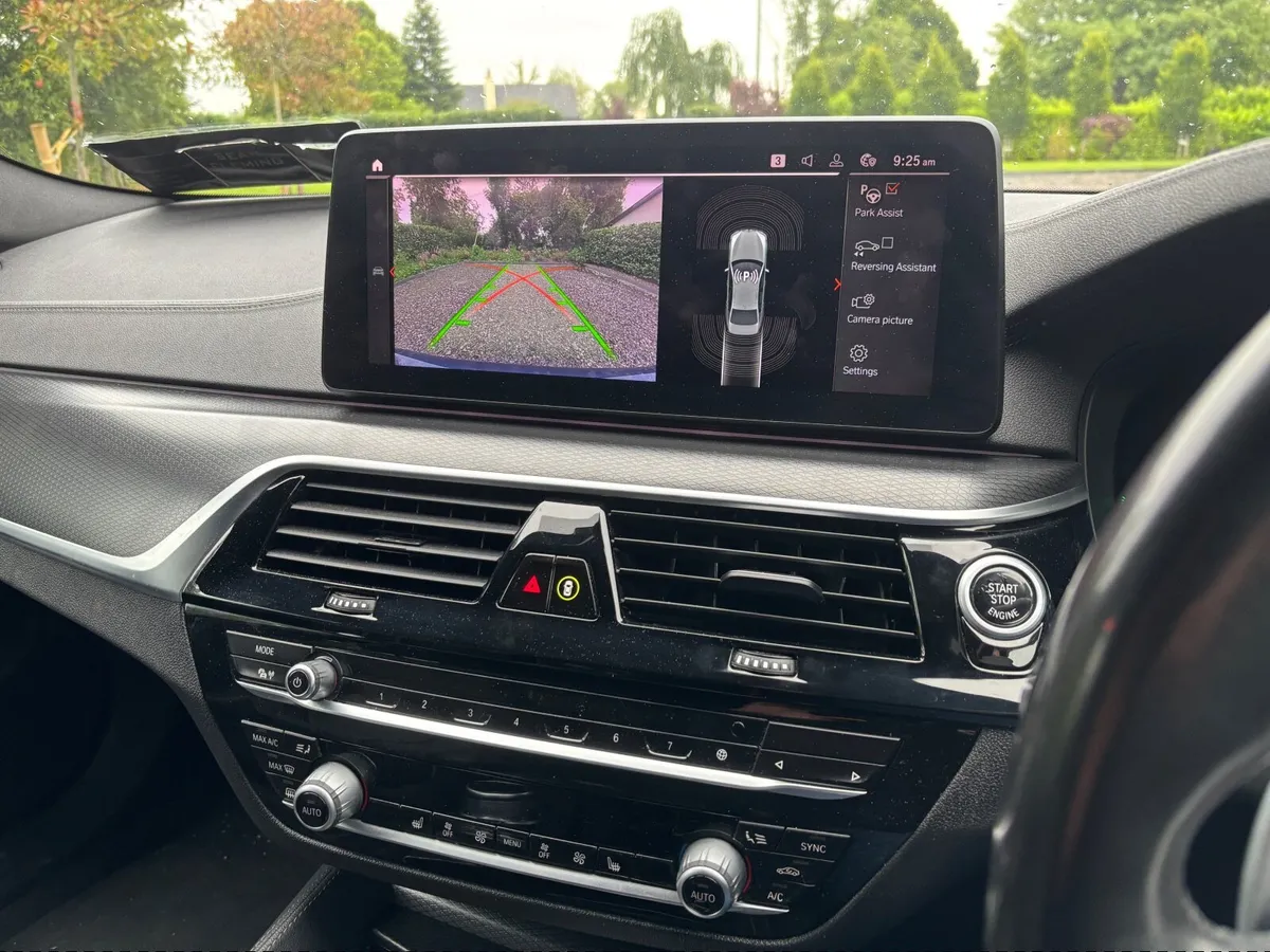 BMW 5-Series 2022 - Image 2