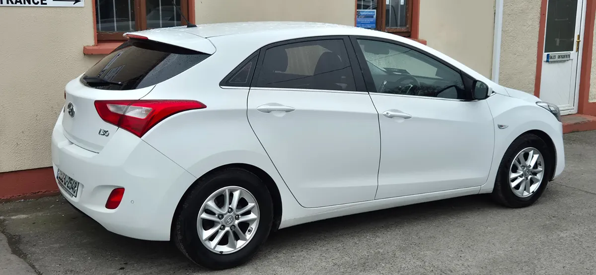 Hyundai i30 2015 - Image 4