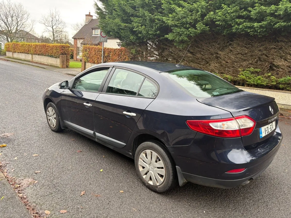2011 Renault fluence NCT 01,2026 tax 12.25 - Image 2