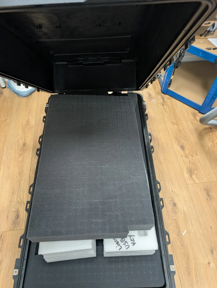 Used Peli 1780 hard case (QTY = 2) - Image 3