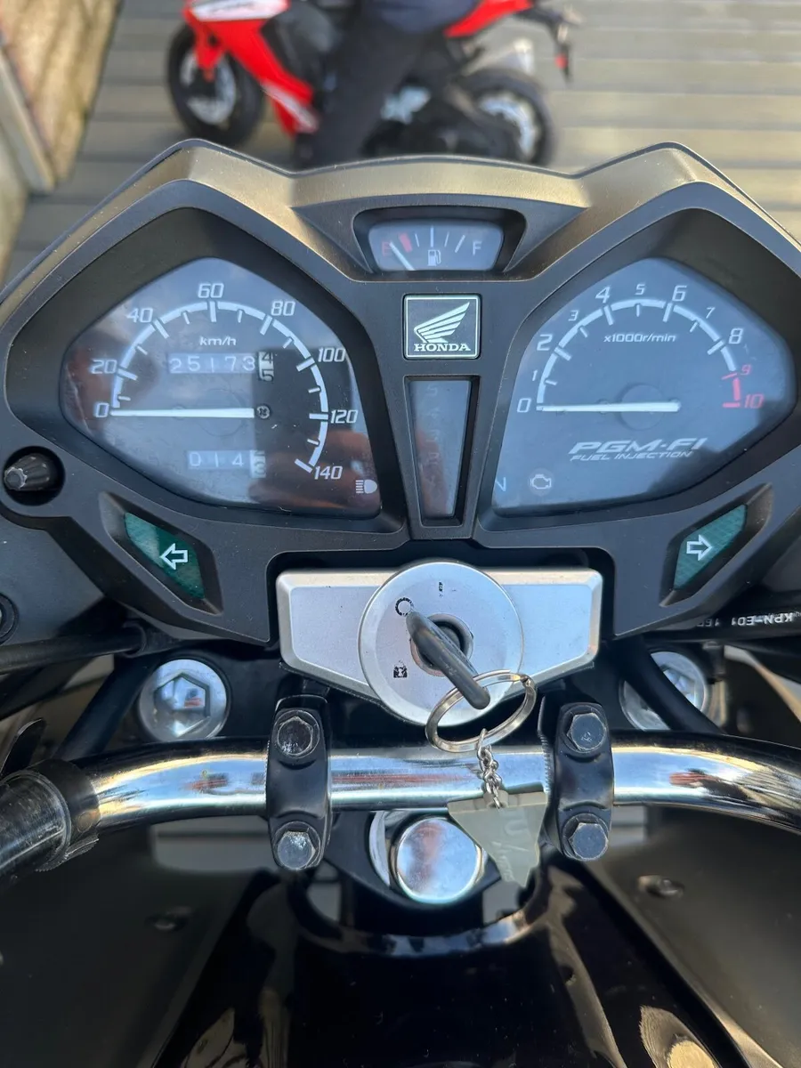 Honda CB125F - Image 4