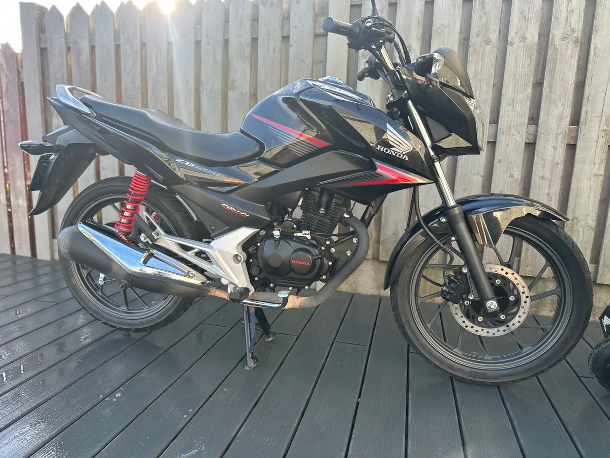 Honda CB125F - Image 2