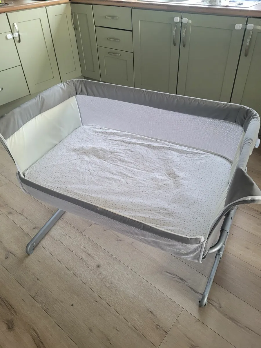 Next to me cot - Image 2