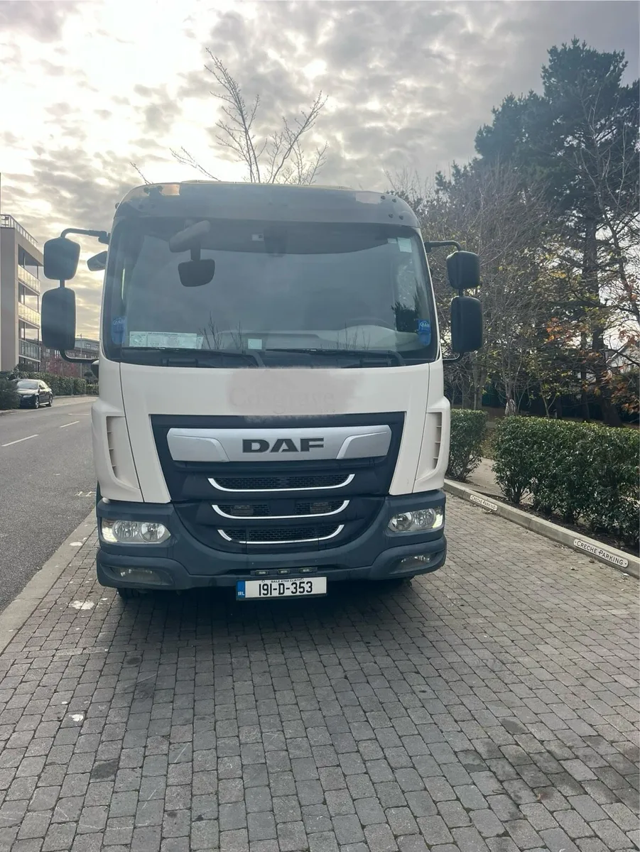 Road sweeper 2019 - Image 4