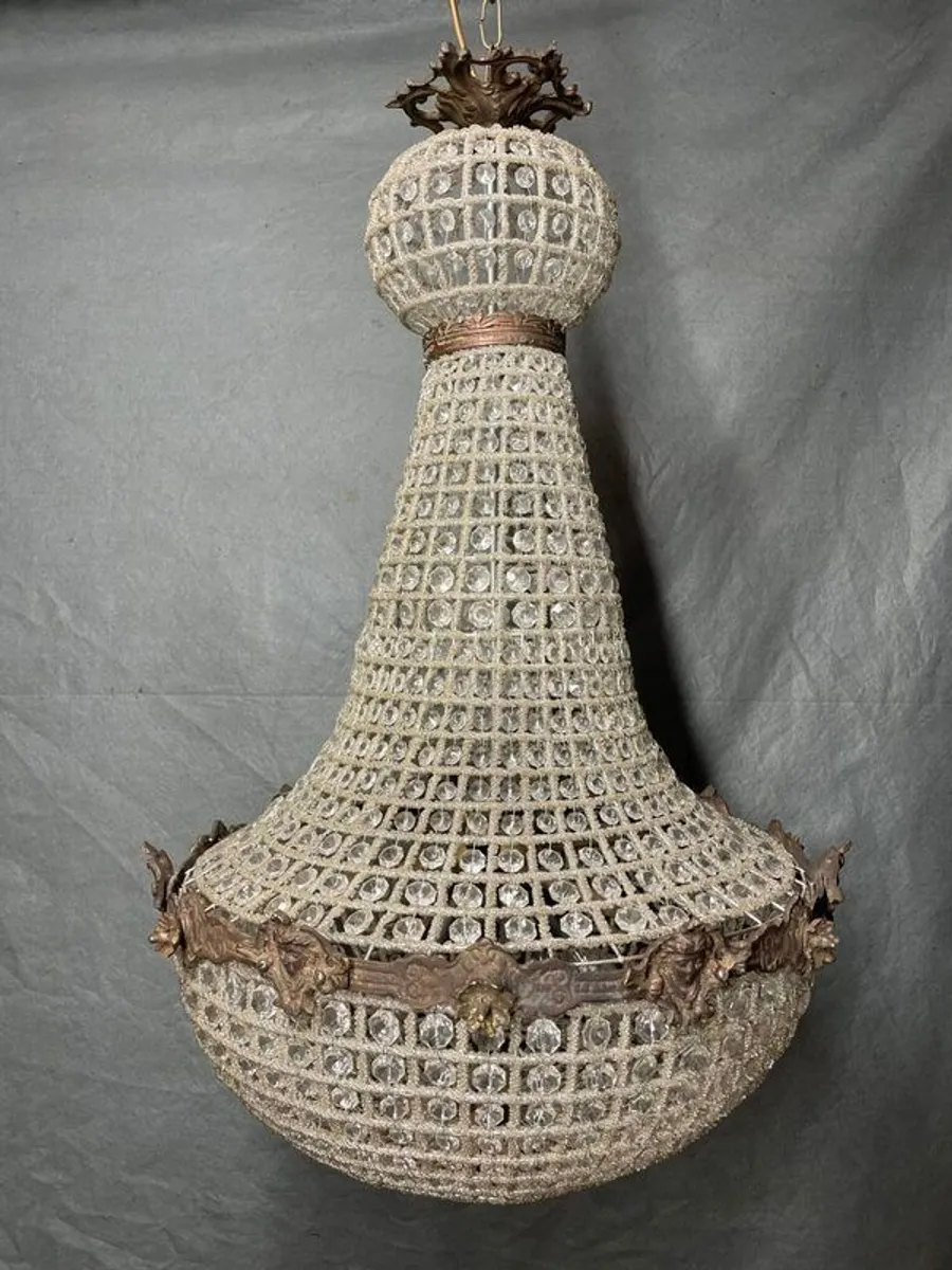 Beautiful Large French Style Basket Chandelier. - Image 4