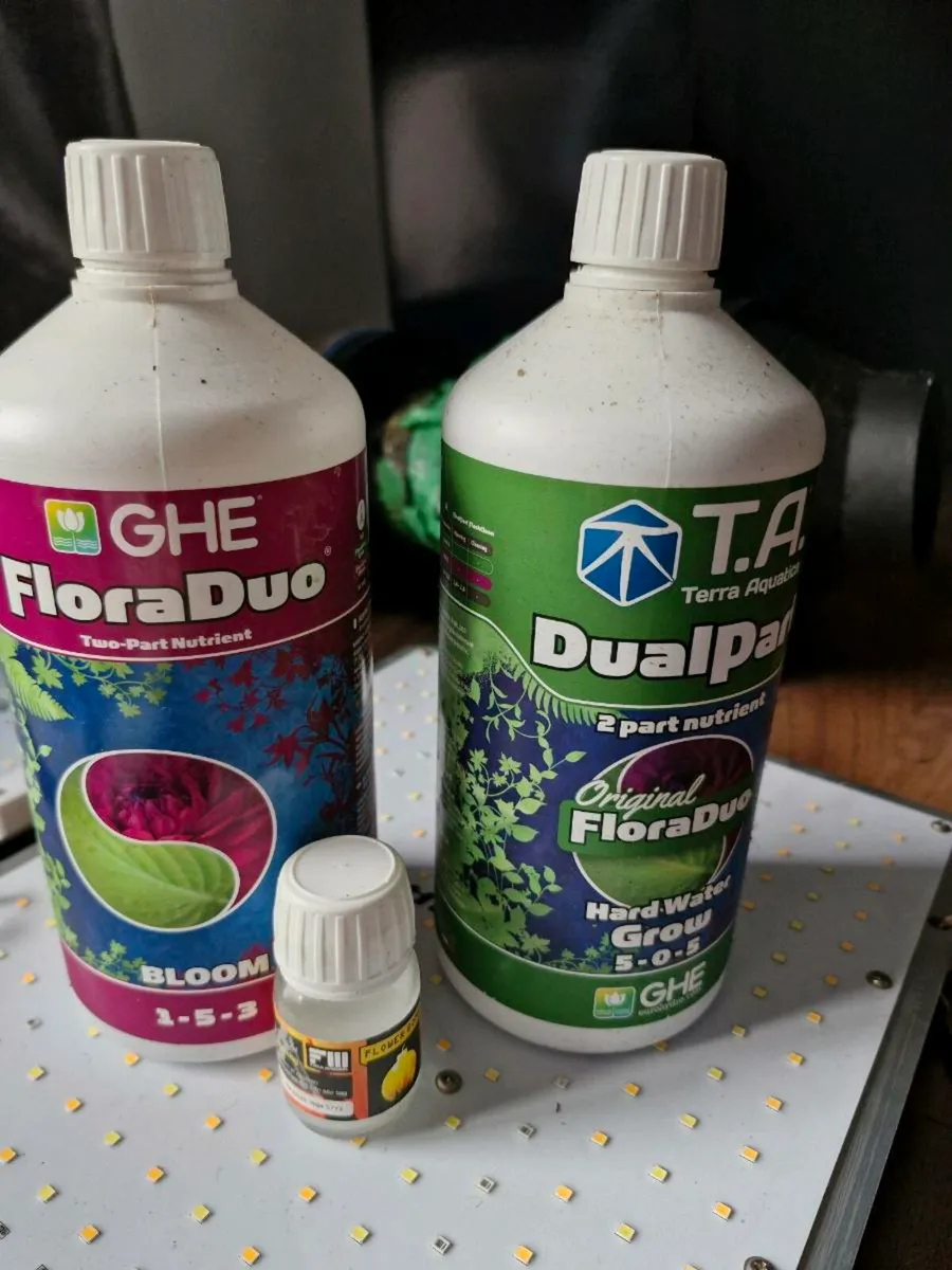 Indoor gardening grow tent - Image 3