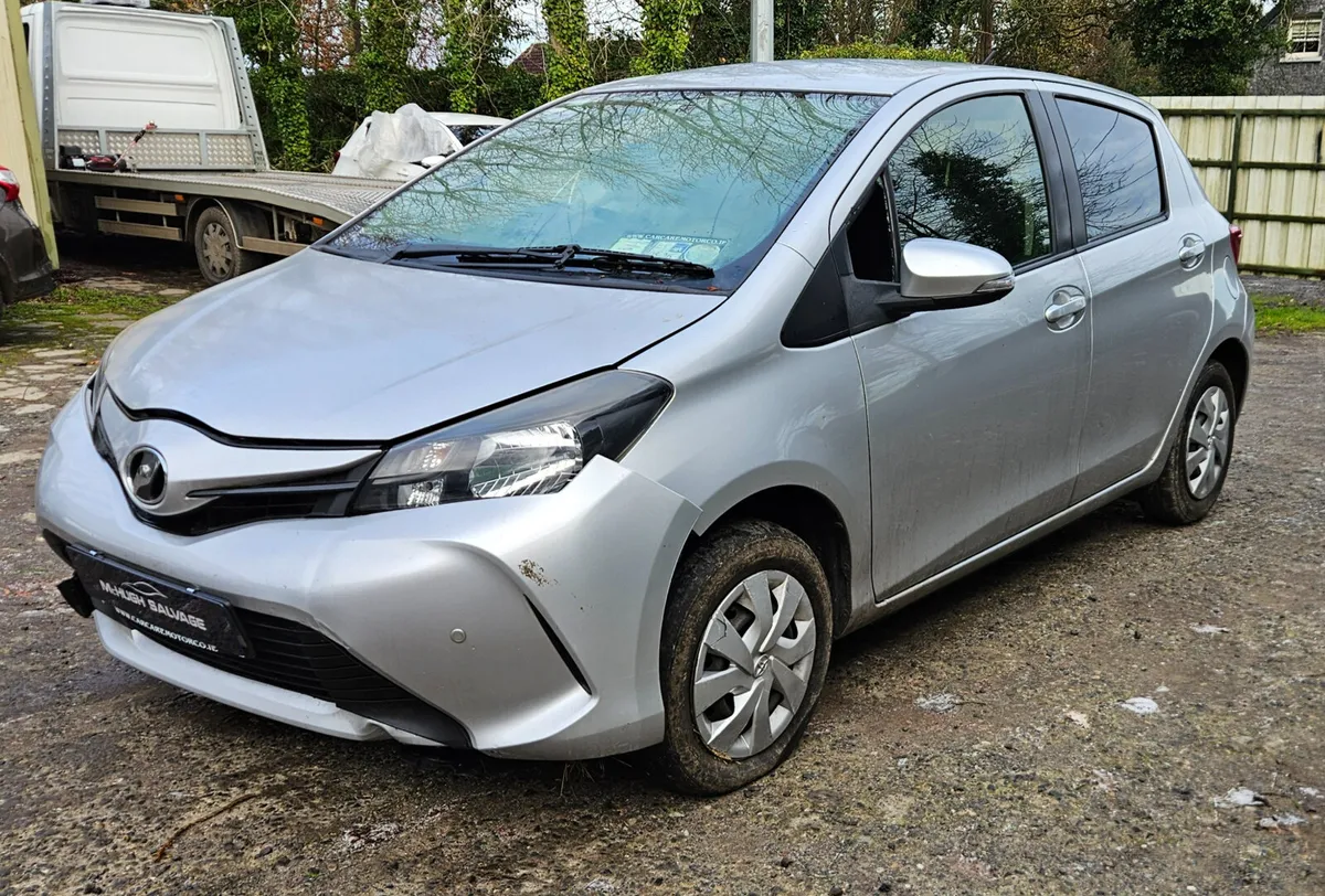 Toyota vitz 2015 1ltr petrol Auto 102km - Image 3