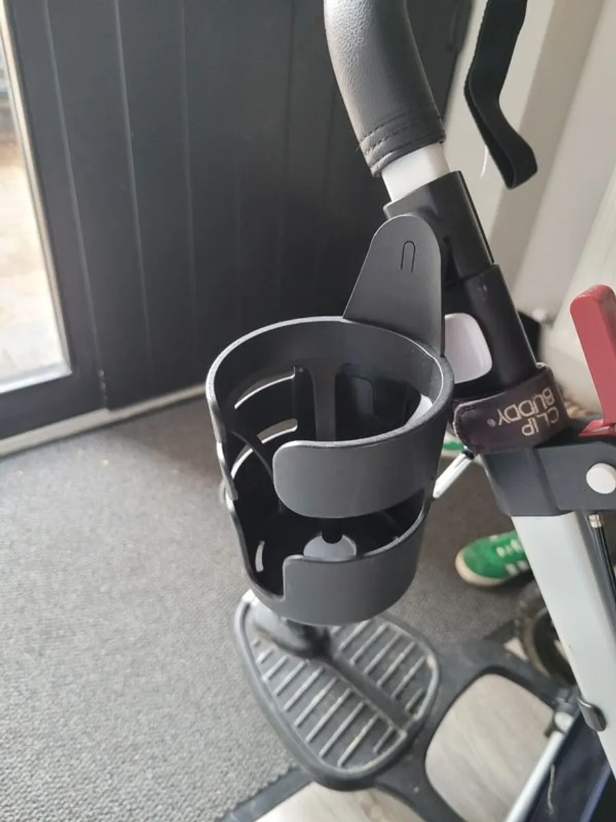 Bugaboo Buggy with Bassinet and Accessories - Image 3