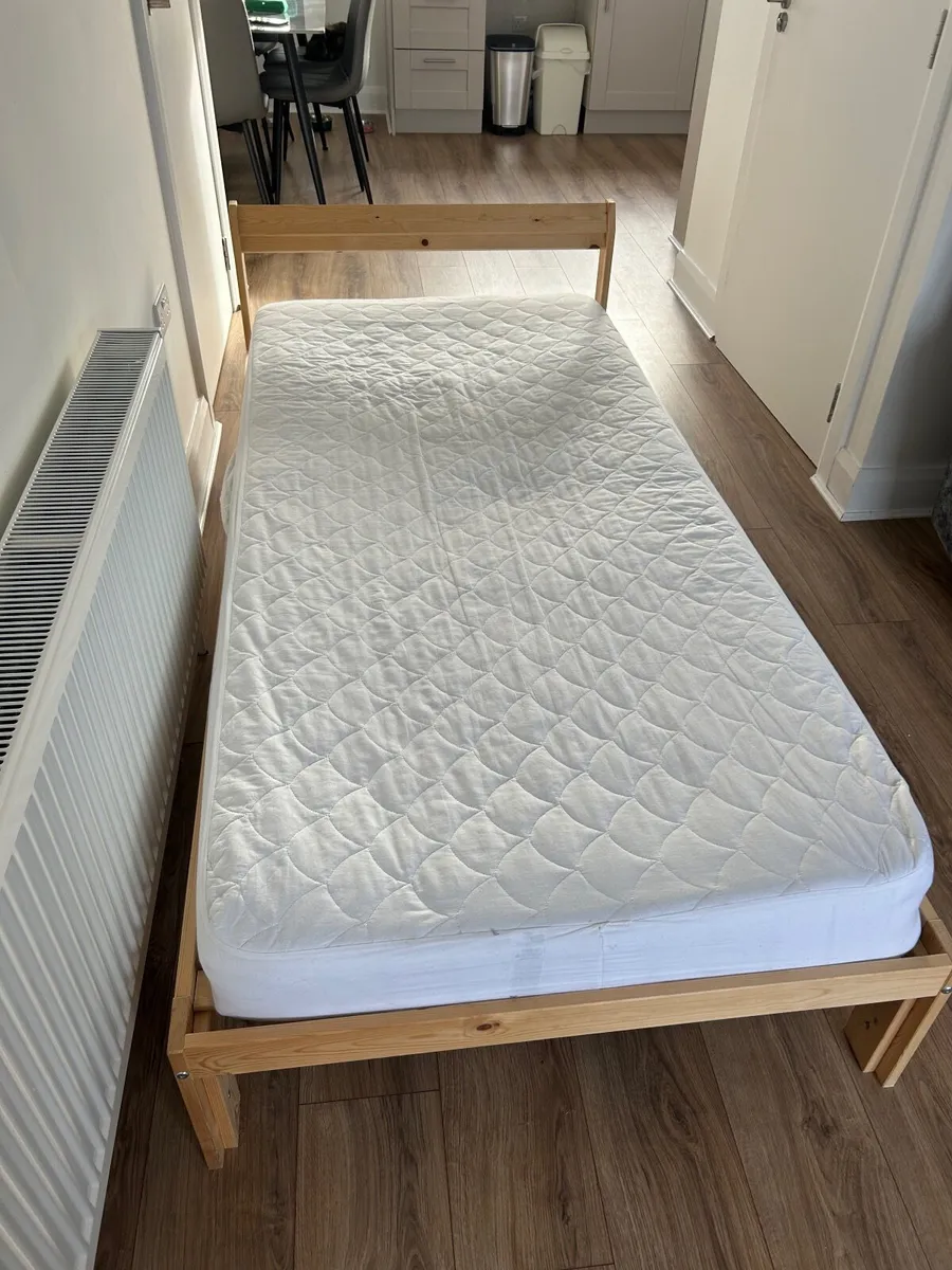 Bed with mattress for sale - Image 2