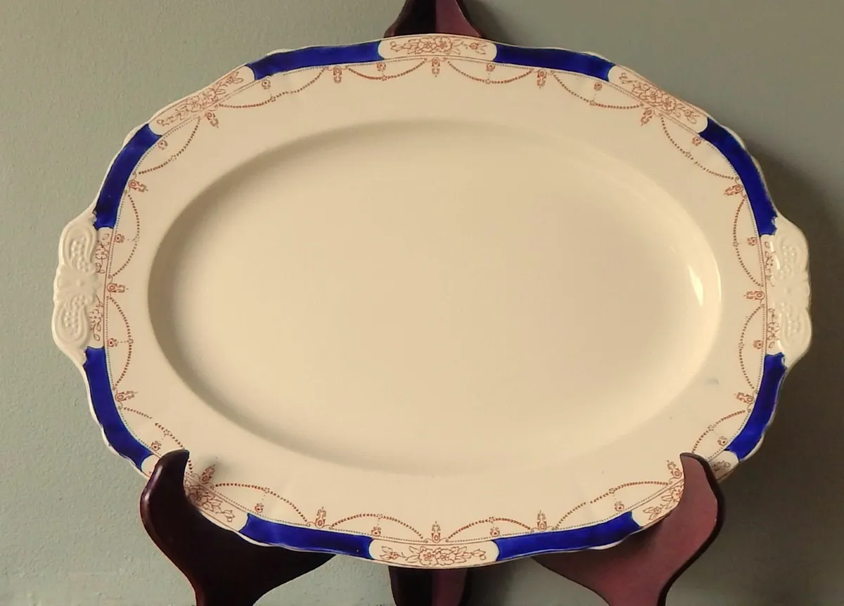 Vintage Ceramic Scalloped Edge Serving Platter - Image 1