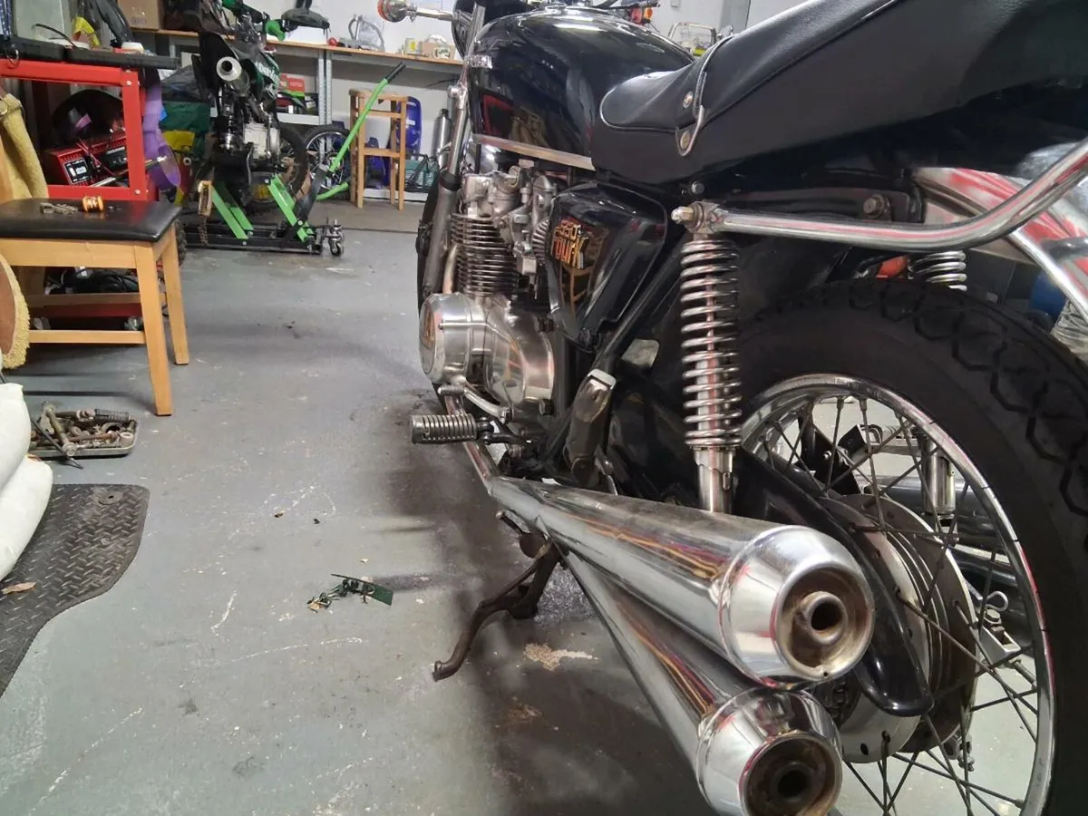 Honda CB550 4K - Image 2