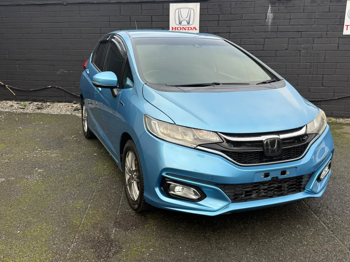 2017 Honda Fit Petrol/Hybrid Half Leather Seats - Image 2