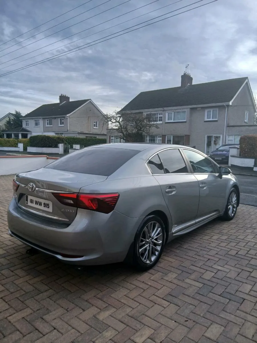 Toyota avensis - Image 4