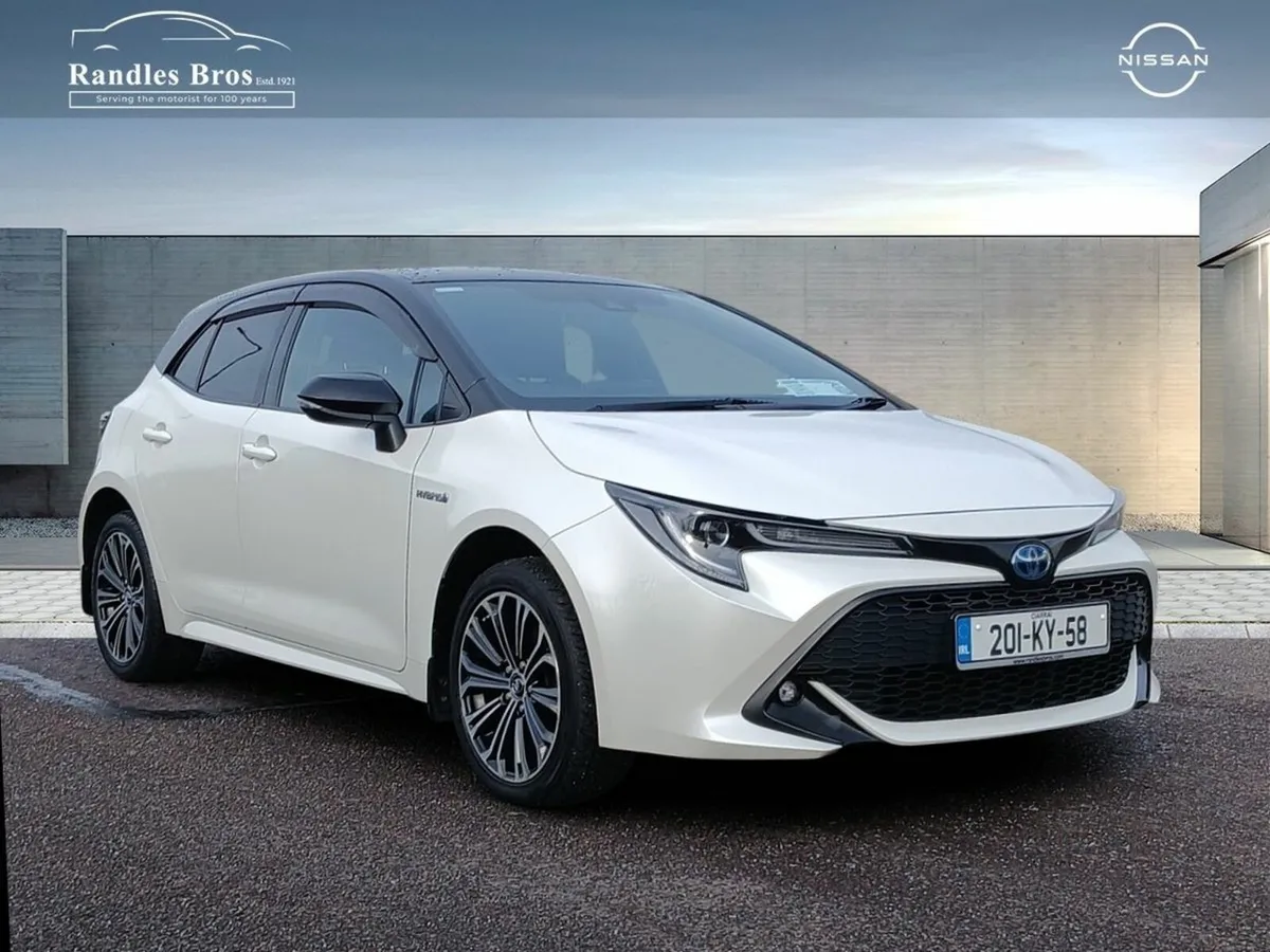 Toyota Corolla 1.8 Hybrid Luna Sport Hatchback - Image 1