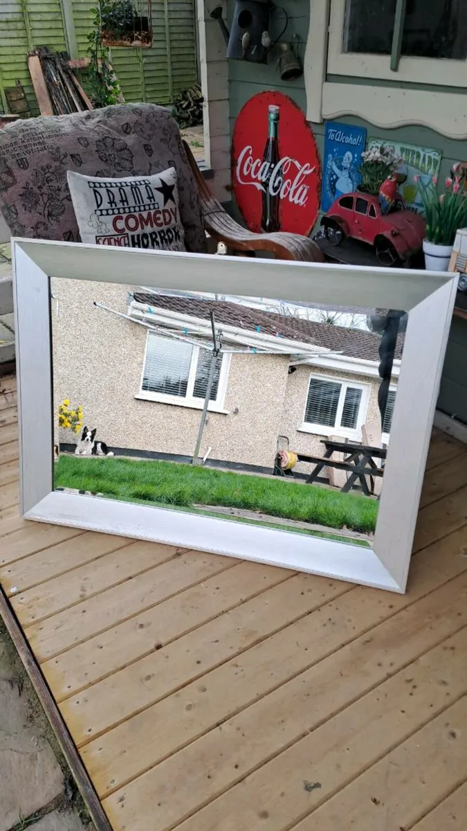 Large mirror - Image 2