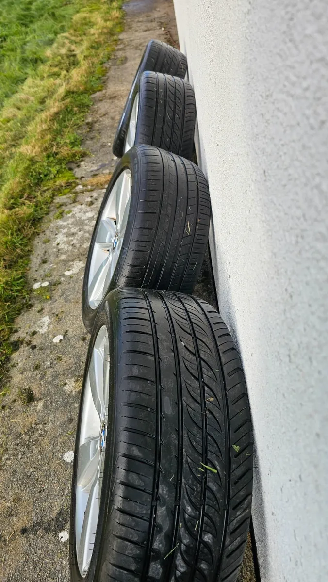 Bmw alloys 18" with tyres - Image 2
