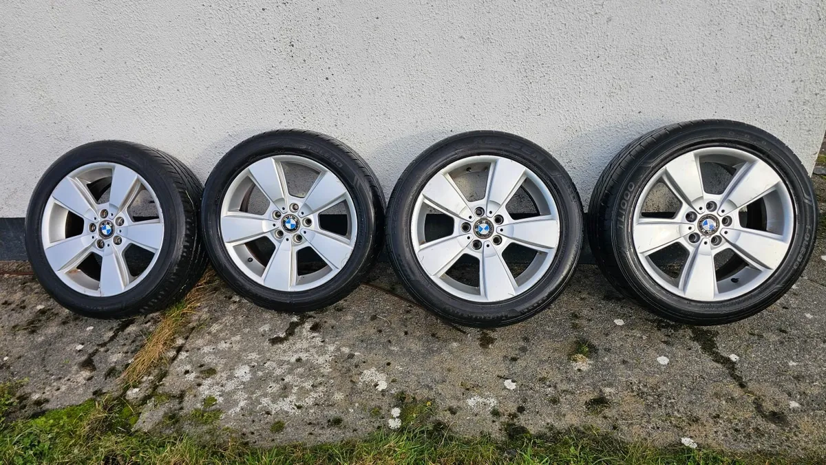 Bmw alloys 18" with tyres - Image 1