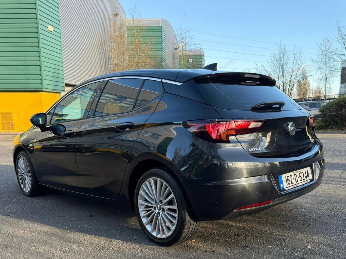 Opel Astra 2016 - Image 2