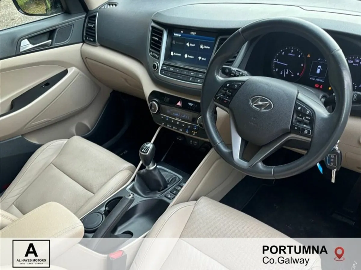 Hyundai Tucson 1.7 D Executive 2WD DCT - Image 2