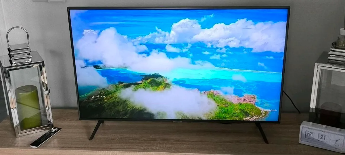 43"TV SAMSUNG, SMART,4K - Image 1