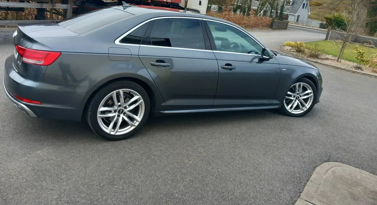 Audi A4 Limousine 2.0Tdi 150 S T S Line - Image 1