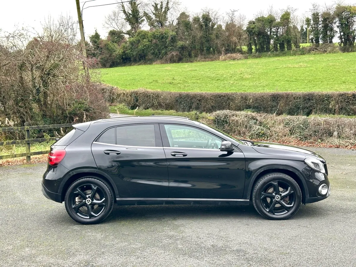 Mercedes Benz GLA 2019 - Image 3