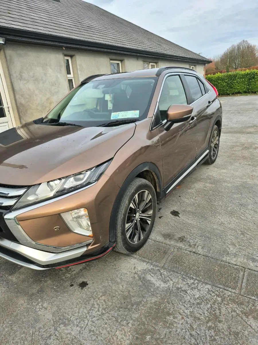 Mitsubishi eclipse cross - Image 4