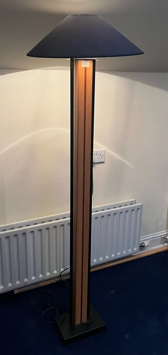 Floor lamp and shade - Image 1